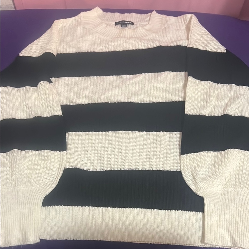 Fashion Nova Black and White Crew Neck Sweater